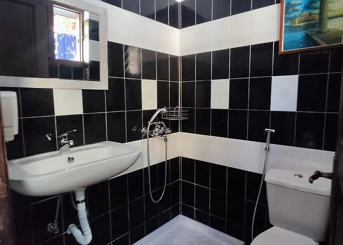 Hostel Rhodes Youth (adults Only) *