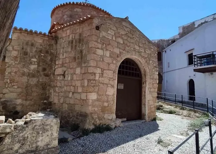 Rhodes Youth (adults Only) Hostel *